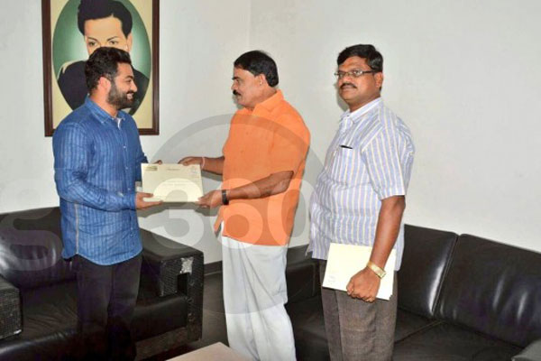 NTR Gets an TDP Invitation for Krishna Pushkaralu