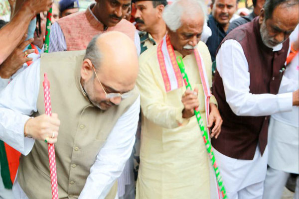 Amit Shah 'Swachh Bharat' programme on Modi's birthday, Amit Shah's Swachh Bharat in hyderabad