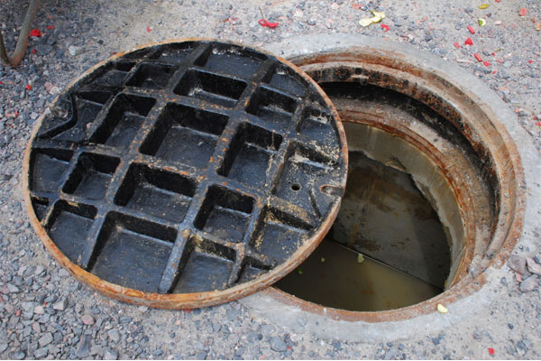 A man fell in Manhole at Nacharam,Rescued