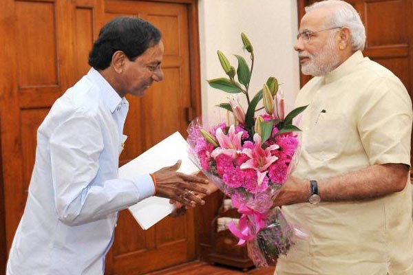 KCR invited by Modi to provide inputs on Demonetization