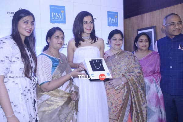 Actress Taapsee Pannu at PMJ Diamonds And Jewellers