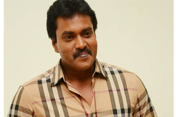 Sunil all set to join Sharwanand Padi Padi Leche Manasu