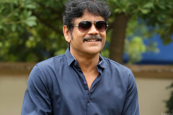 Nagarjuna sorts out issues between Chaitu's Savyasachi and Shailaja Reddy Alludu Makers