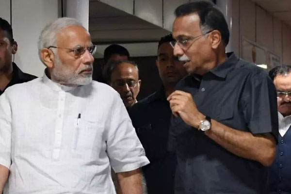 Modi visits AIIMS: Vajpayee on life support since last 2 days