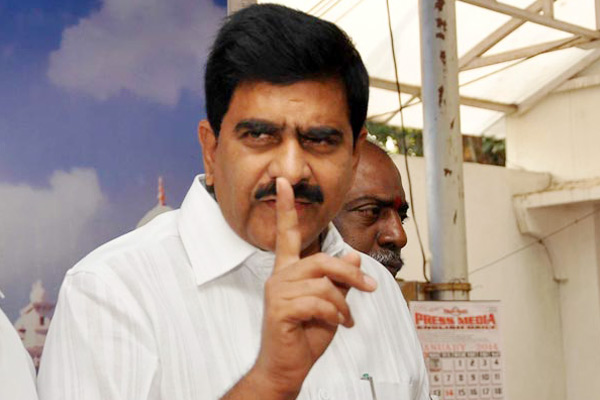 Why are YCP and Jana Sena not criticising Modi? asks Minister Uma