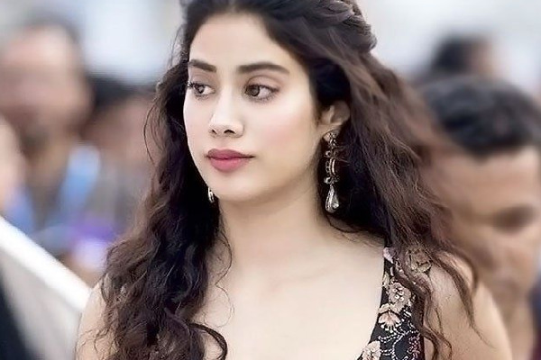 Janhvi Kapoor to reprise Nayanthara's role