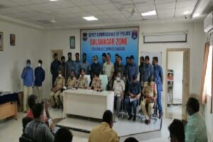 Inter-state gang cheating customers at petrol pumps busted by Cyberabad police