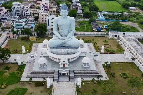 AP Govt appoints experts panel to study Amaravati buildings